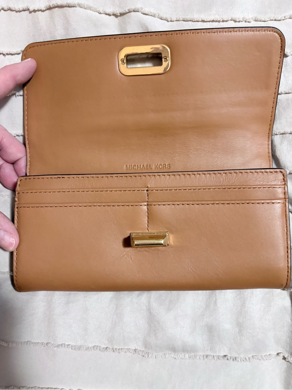 Michael Kors Rivington Stud Wallet - Picture 4 of 11